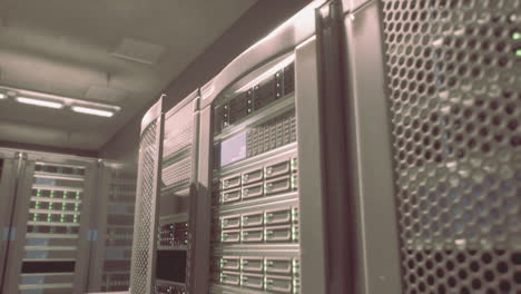 racks de servidores en un centro de datos