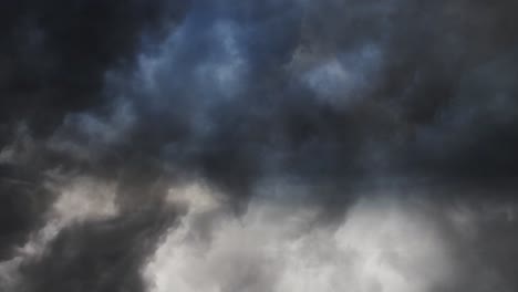 Fuerte-Tormenta-Eléctrica-Antes-De-La-Lluvia