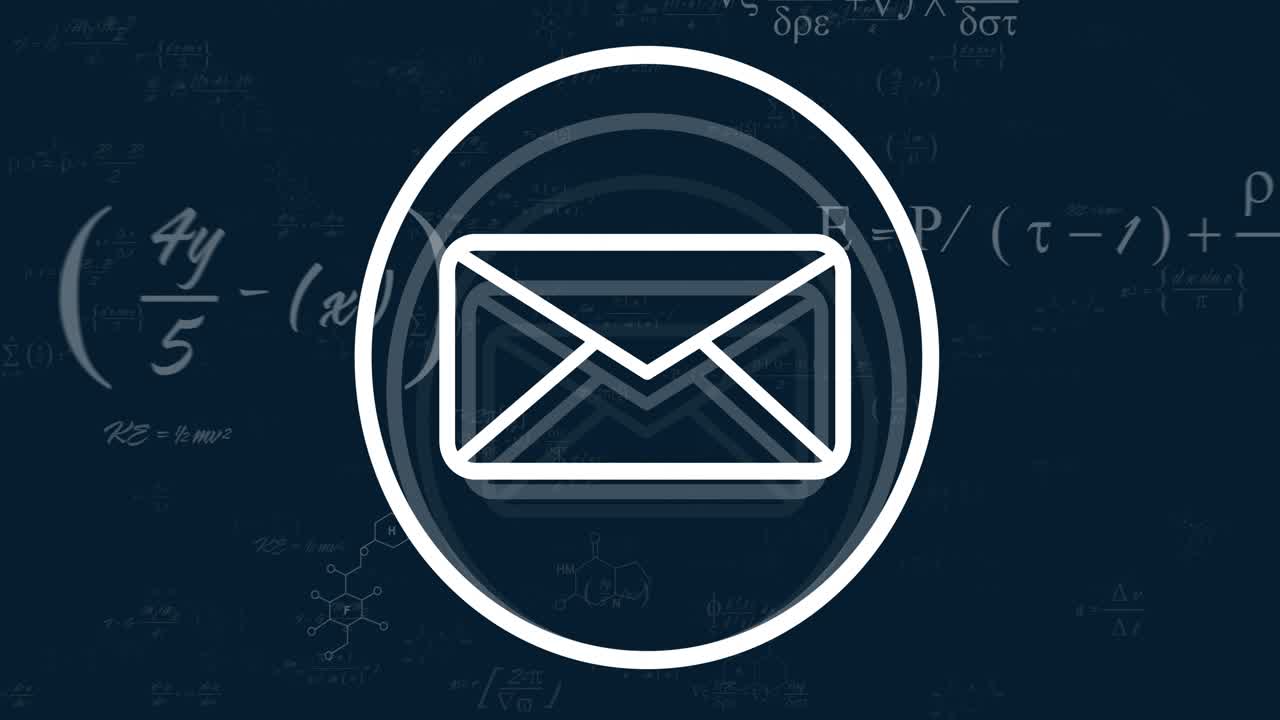 Animazione di elaborazione dati matematici e icona e-mail su sfondo scuro