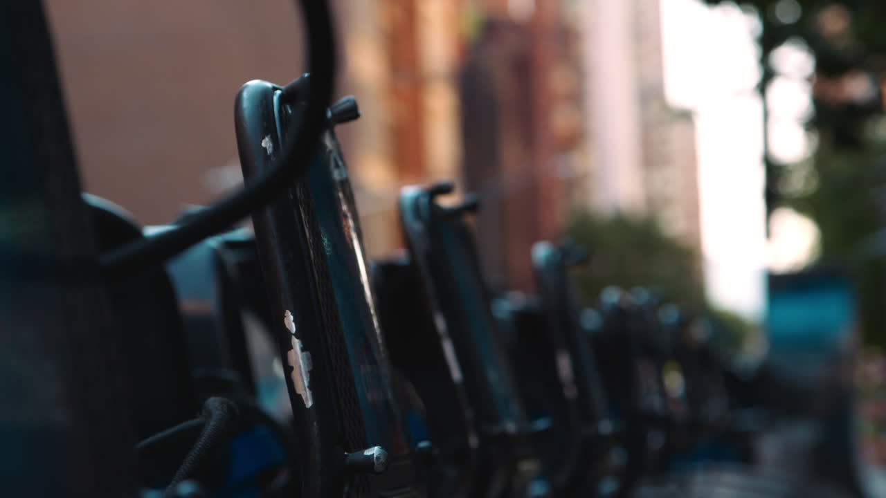 뉴욕에서 빌릴 수 있는 자전거 랙의 클로즈업