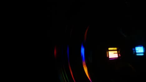 espectro, onda electromagnética. experimento físico. visualización de la tensión superficial. increíble membrana de jabón de aceite. estructura de burbujas. difusión de la luz del día.