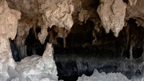 Beautiful-cave-interior,-stalactite-rock-formation-in-Chinese-mountain-cave