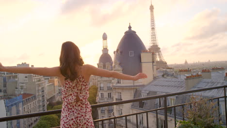 Eiffel-in-love-with-this-beautiful-city