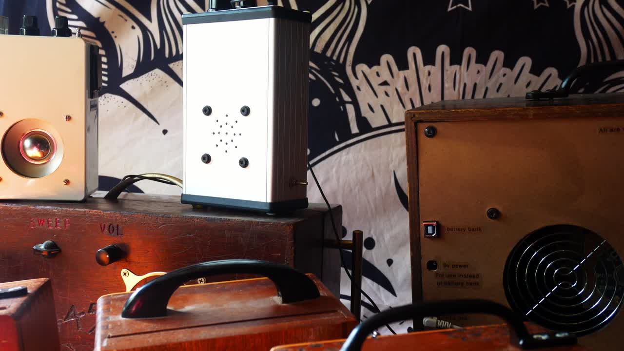 영과 유령 상자 컬렉션 레트로 전자 통신 장비