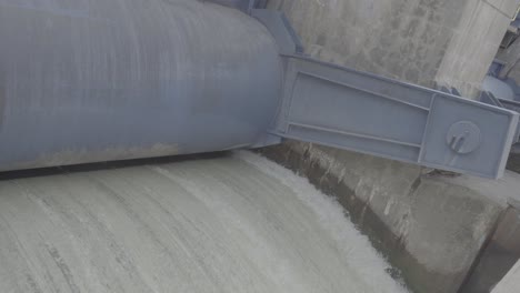 water falling through a water damn system in the trent severn system lock system near peterborough