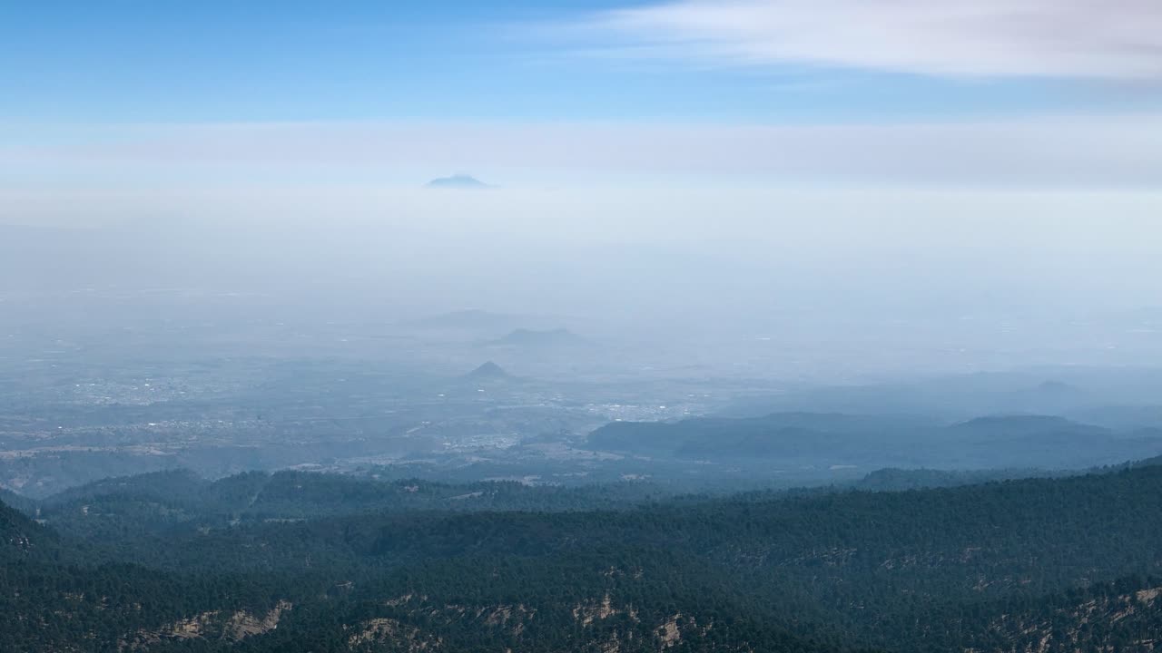 tiro de los volcanes de méxico muy contaminado