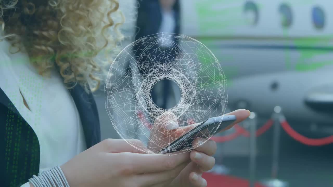 animación del globo y procesamiento de datos sobre la mujer usando teléfono inteligente