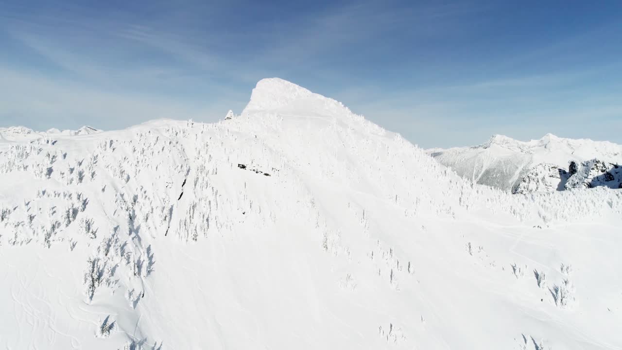 겨울 에 눈 이  ⁇ 인 산 4k