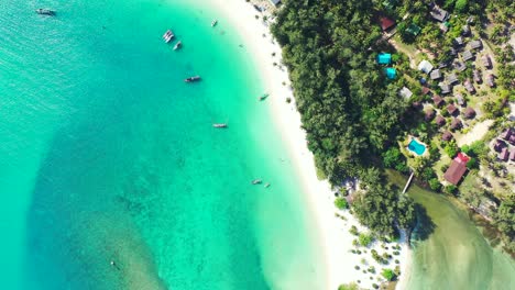 costa arenosa del norte de koh phangan, tailandia