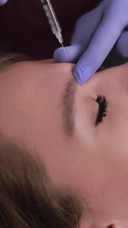 procedimiento de inyección facial