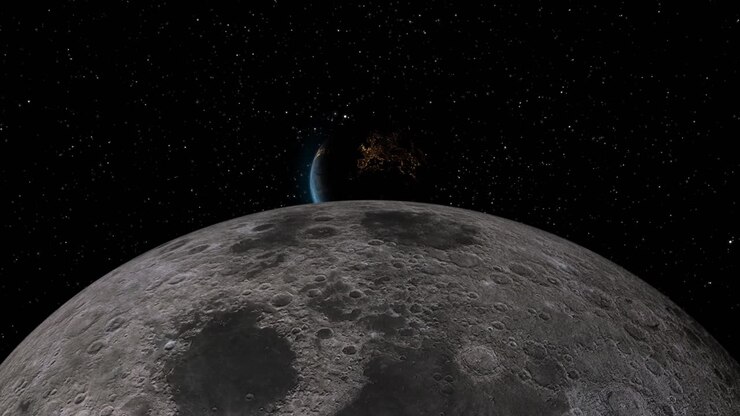 Terra Surgindo Sobre a Lua com Luzes Noturnas das Cidades Sobre o Reino Unido e Europa com Fundo Estrelado - Animação CGI 3D 4K.