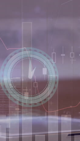 animación del reloj, procesamiento de datos financieros sobre el hombre de negocios que usa la tableta