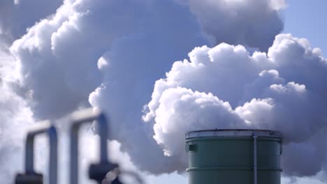 Geothermal-industrial-pipes-release-heavy-smoke-into-the-atmosphere