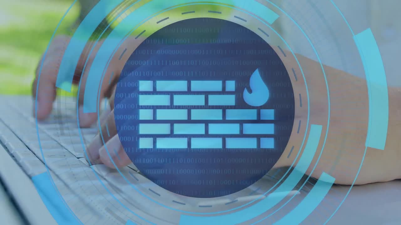 animación de firewall en círculos sobre las manos de un hombre caucásico escribiendo en una computadora portátil