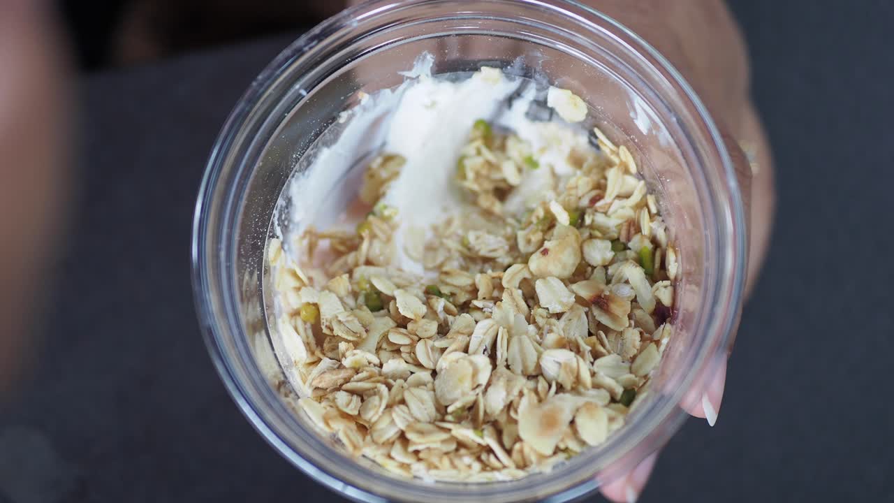 perfecto de yogur saludable con granola