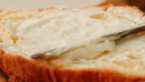 cream cheese on bread