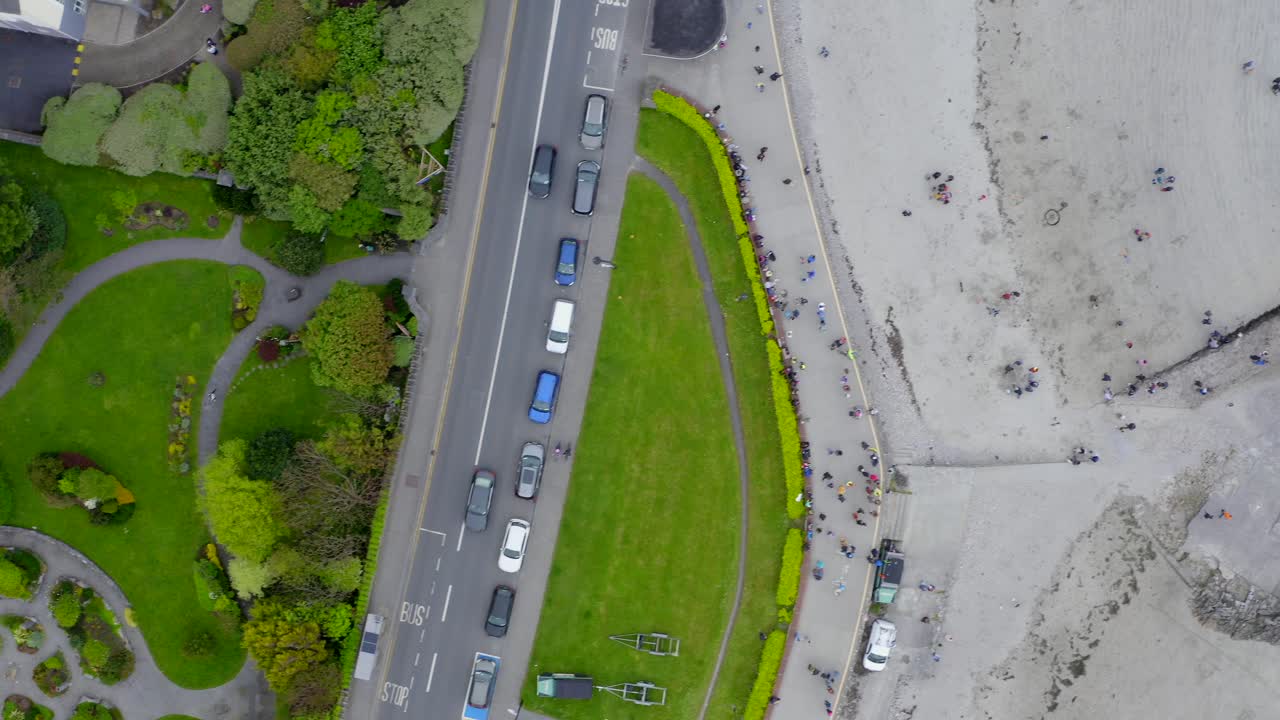 골웨이 아일랜드 도로, 공원, 해안, 해변 및 해양의 위에서 아래로의 전망