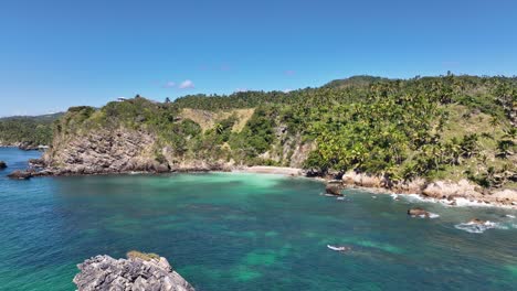 Paradisiacal-Caribbean-beach-on-sunny-day,-Samana,-Dominican-Republic