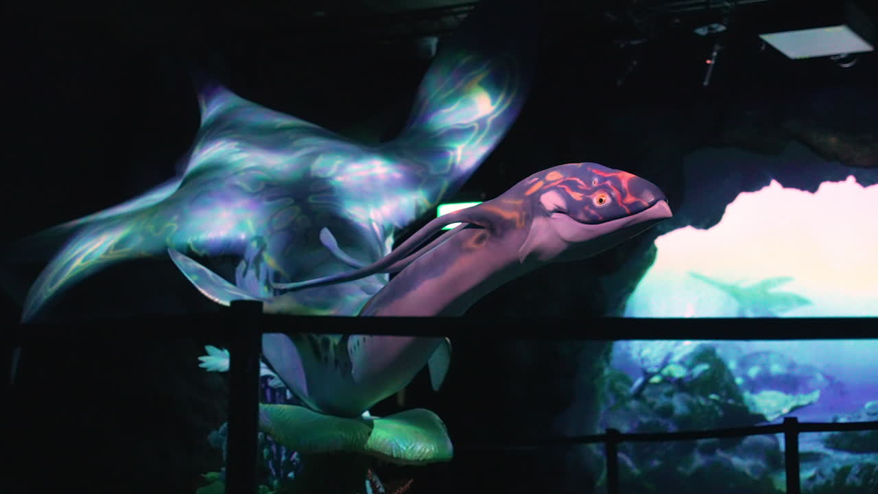 exposición de ilú avatar en los jardines de la bahía en singapur