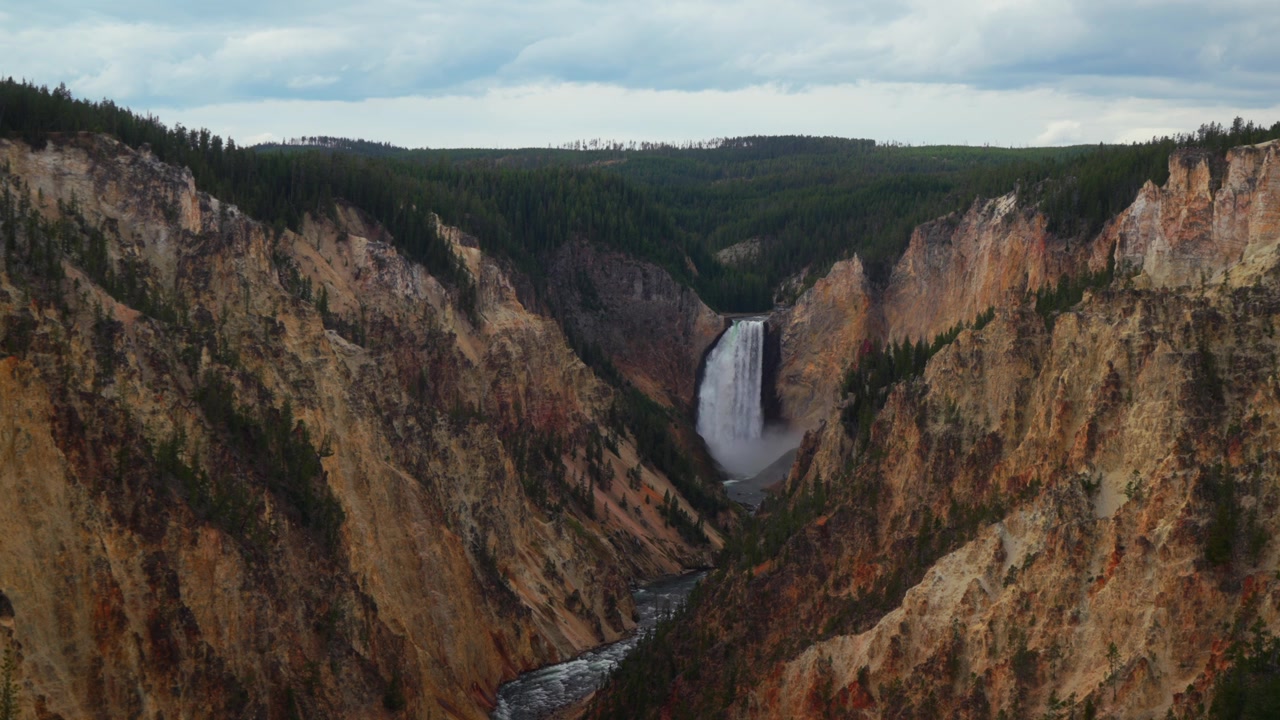 Titik Inspirasi, Jalan Tepi Utara, Grand Canyon Yellowstone, air terjun bertingkat, Taman Nasional Yellowstone, Wyoming AS, Titik Batu Merah, Titik Pandang, lanskap alam, sore berangin dan berawan