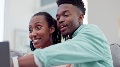 Happy-black-couple,-laptop