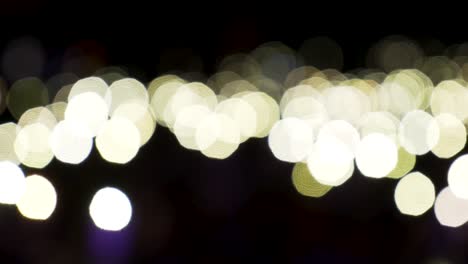 luces bokeh por la noche