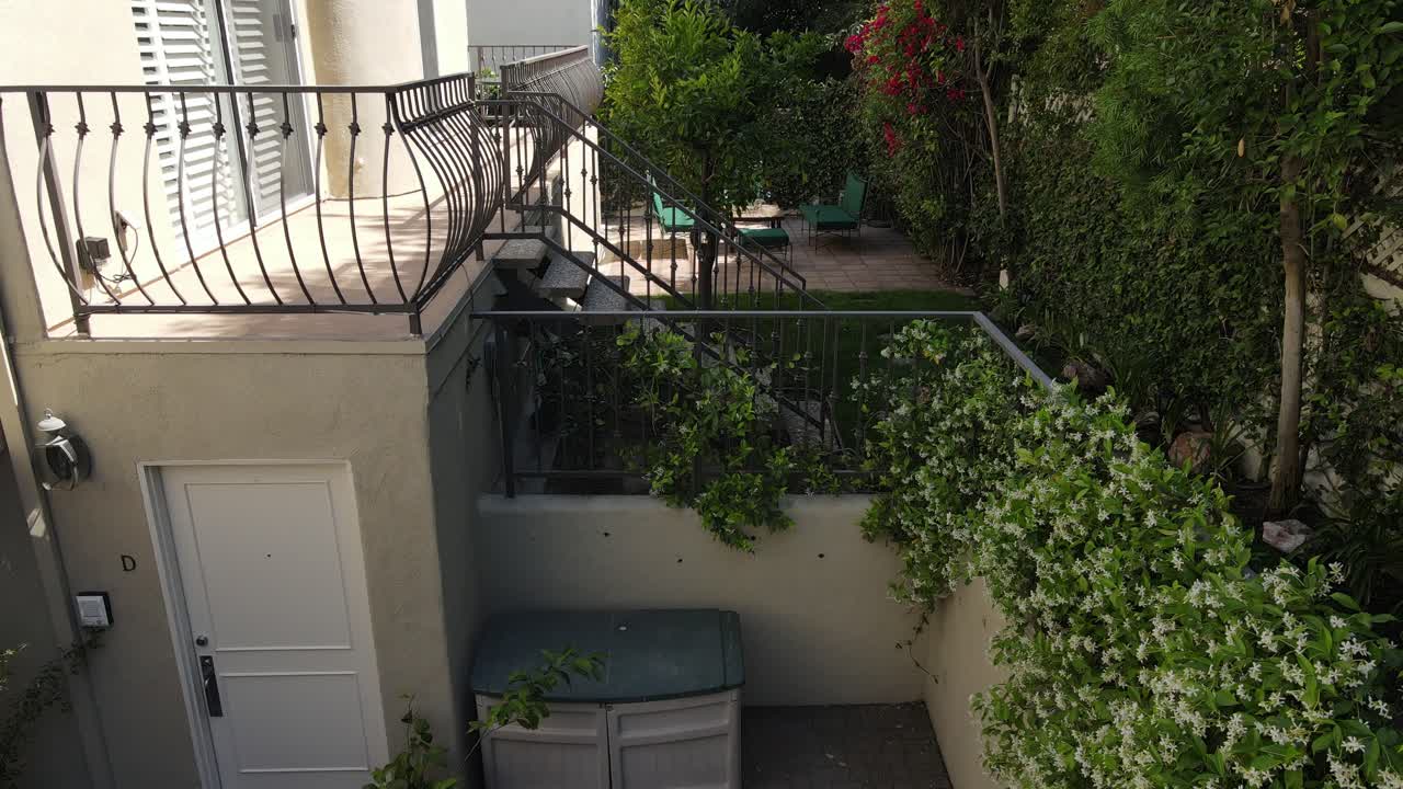 edificio residencial de apartamentos en la ciudad