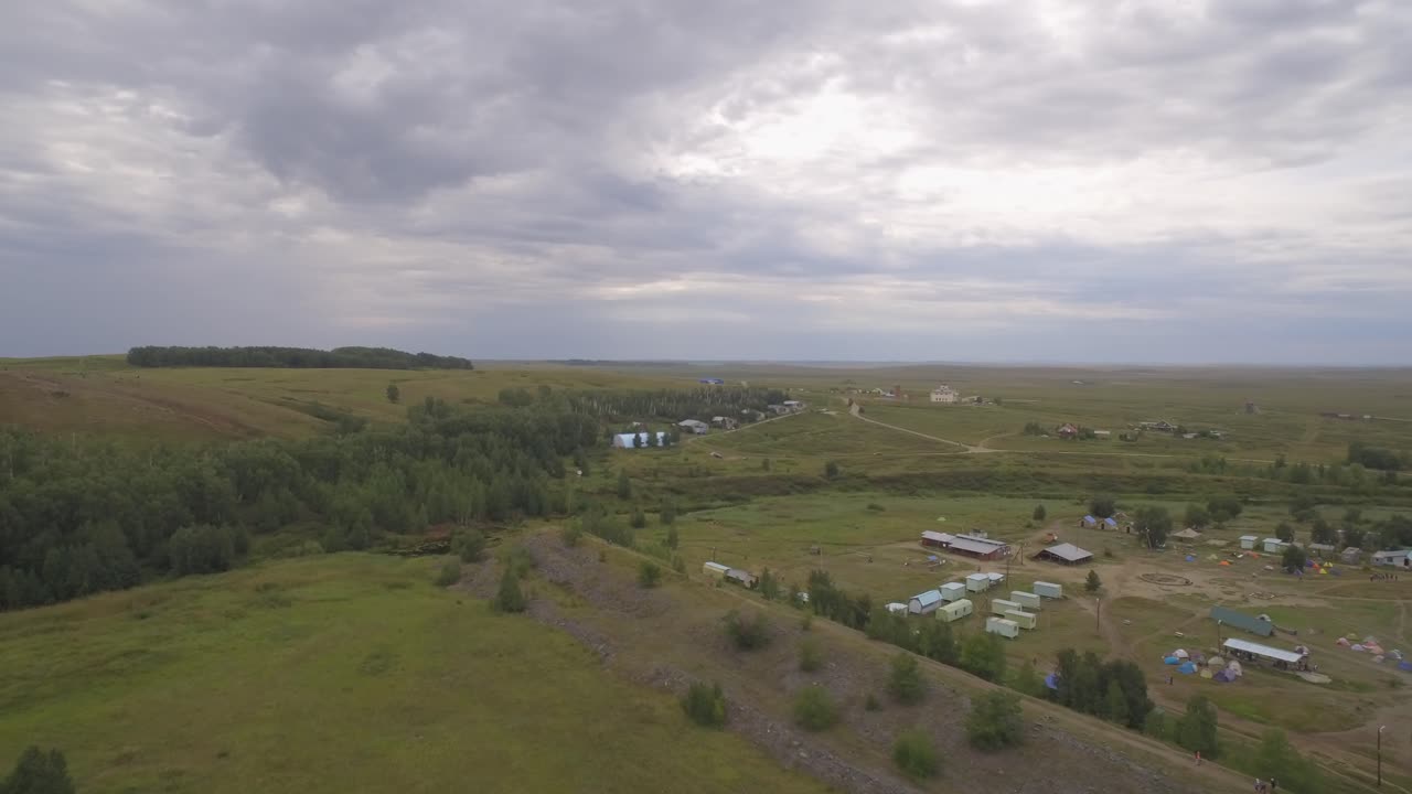vista aérea de una aldea rural