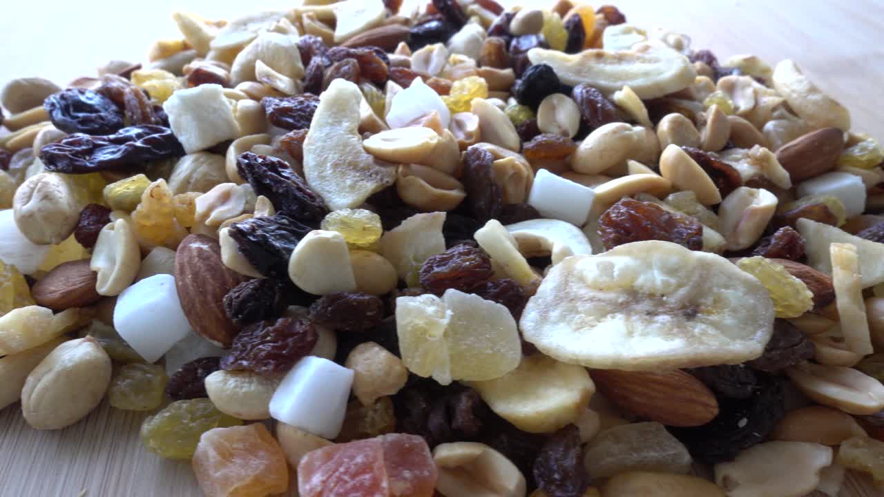 Sfondo di frutta secca in rotazione