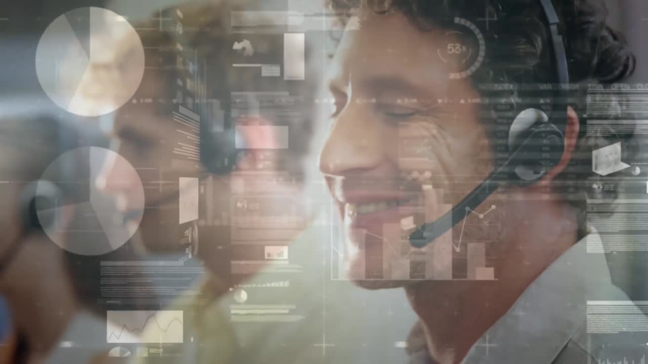 animación del procesamiento de datos financieros sobre diversas personas de negocios con auriculares