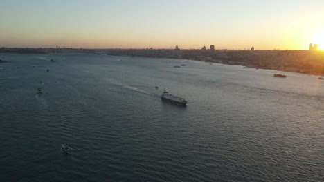 Ships-sailing-at-sunset-in-Istanbul