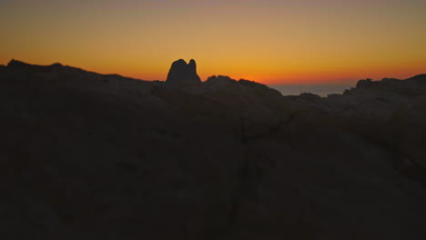 toma revelada del héroe del cardán de belleza natural de es vedra ibiza, después del atardecer