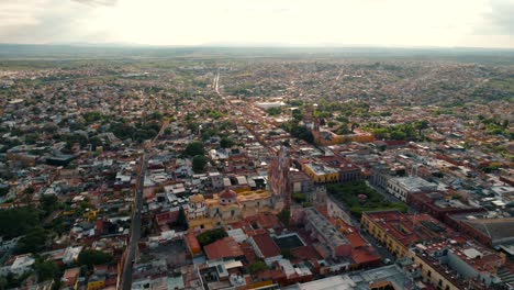 Luftumlauf-Mit-Drohne-über-San-Miguel-De-Allende