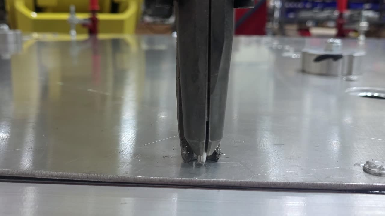 실패한 흐름 드릴 스크루 응용 산업 기계, 근접