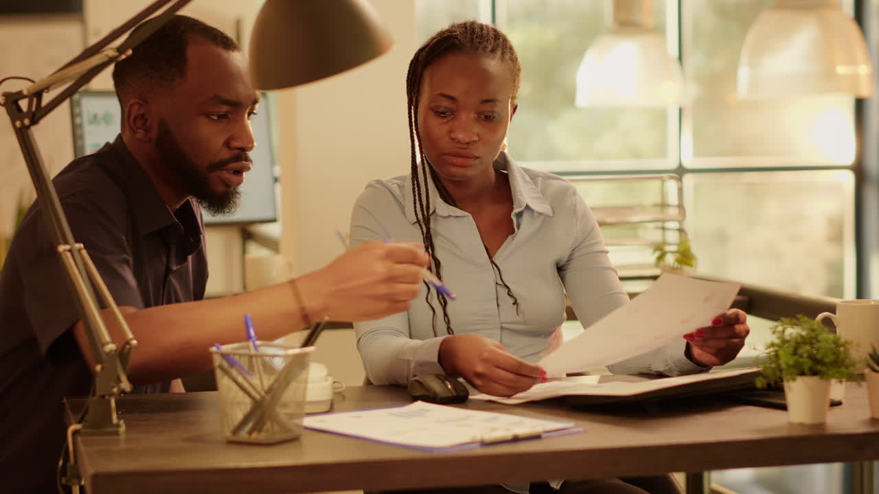 African American businesspeople working in office
