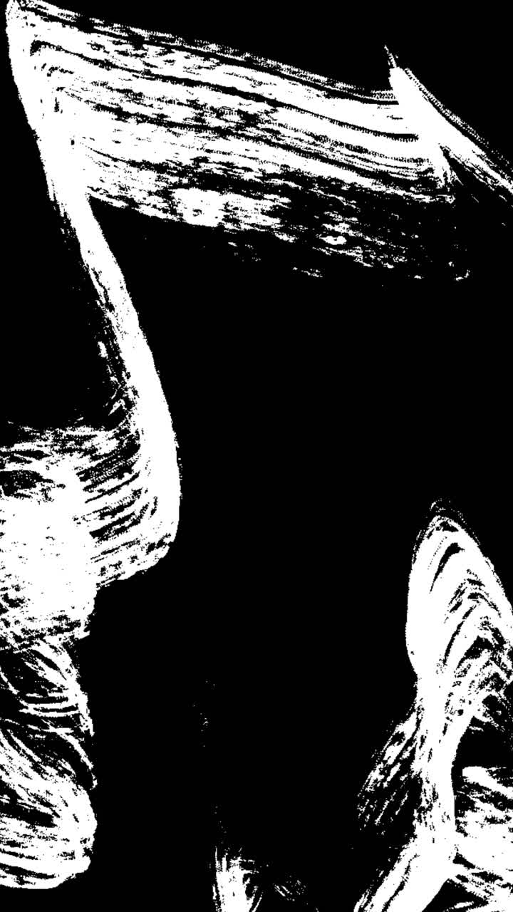 Pennellate bianche astratte e dinamiche su sfondo nero.