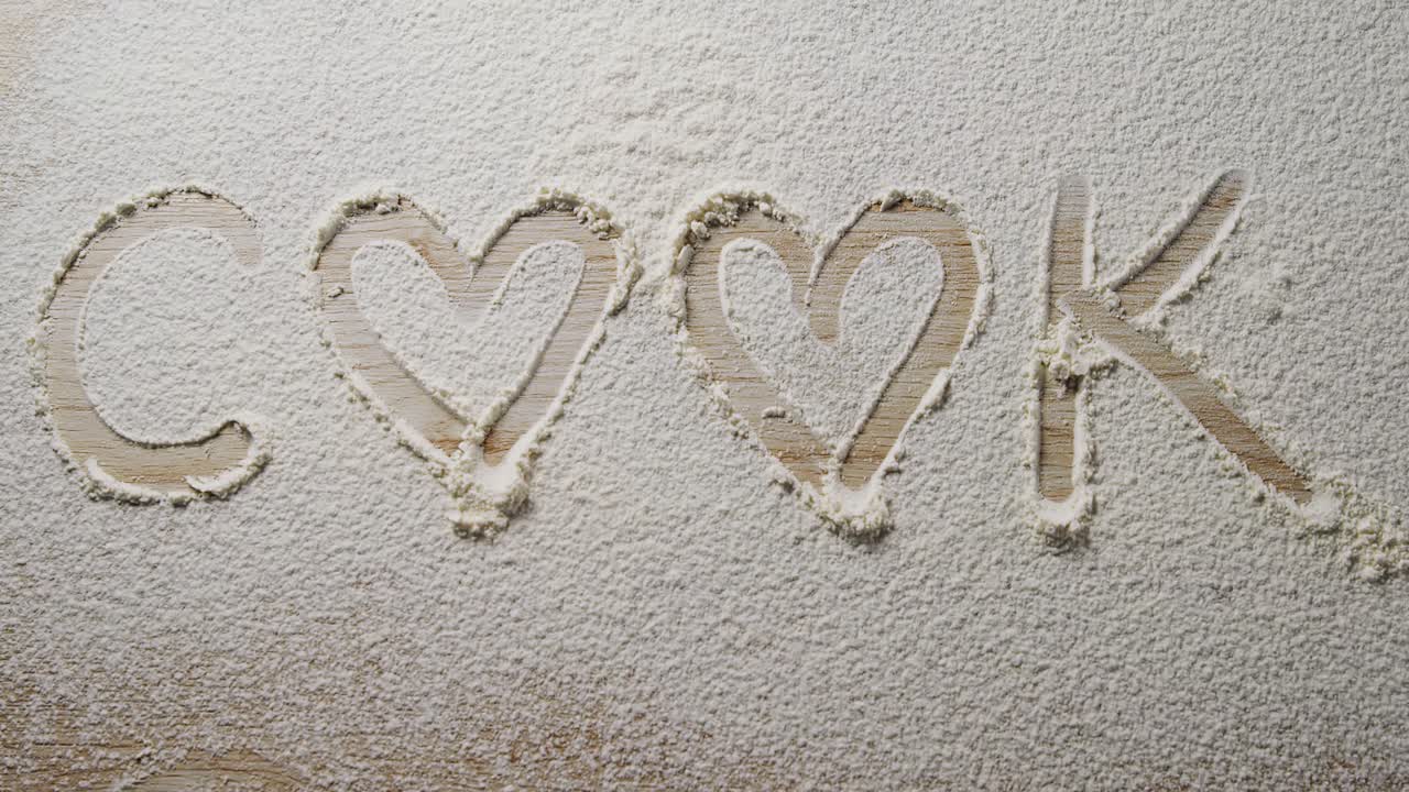 뿌린 밀가루 4k에 쓰여진 단어 요리사