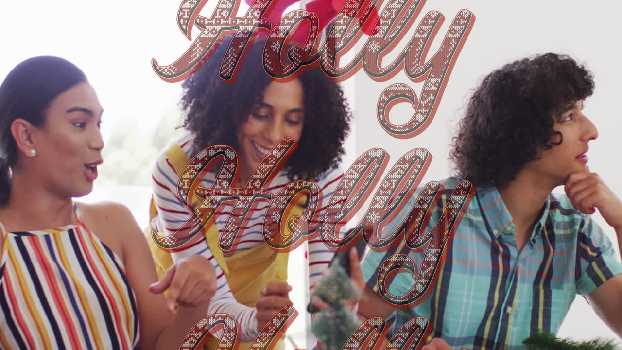 크리스마스 테이블에서 두 인종 가족에 대한 크리스마스 축하 문자 애니메이션