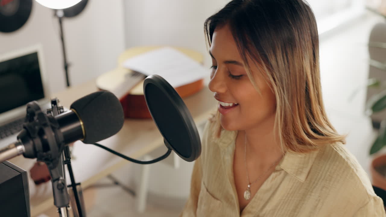 cantante, artista de música y estudio de grabación