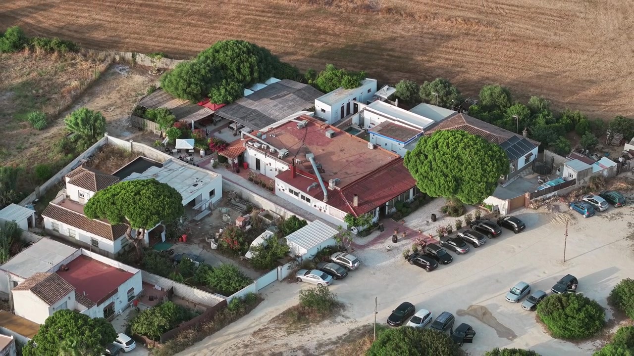 Casas Rurais Espanholas com Campos Agrícolas Perto de Cádis, Vista Aérea