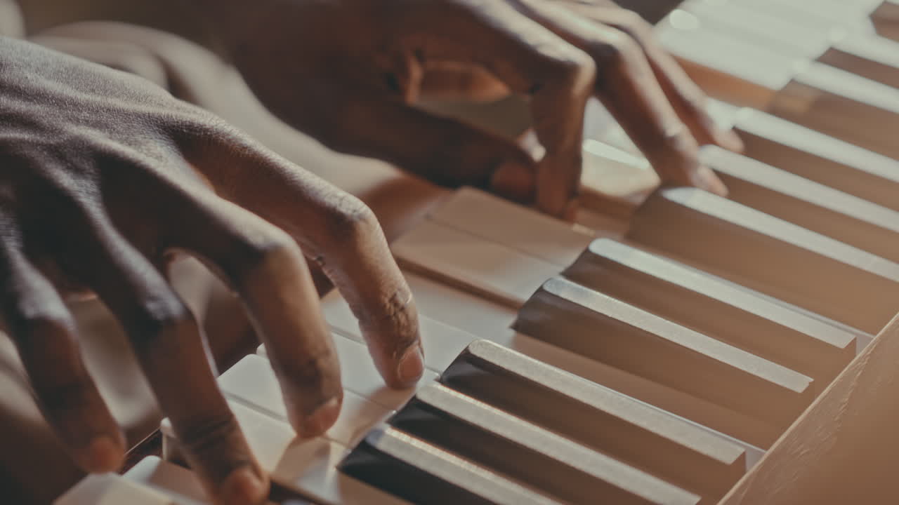 Person playing the piano