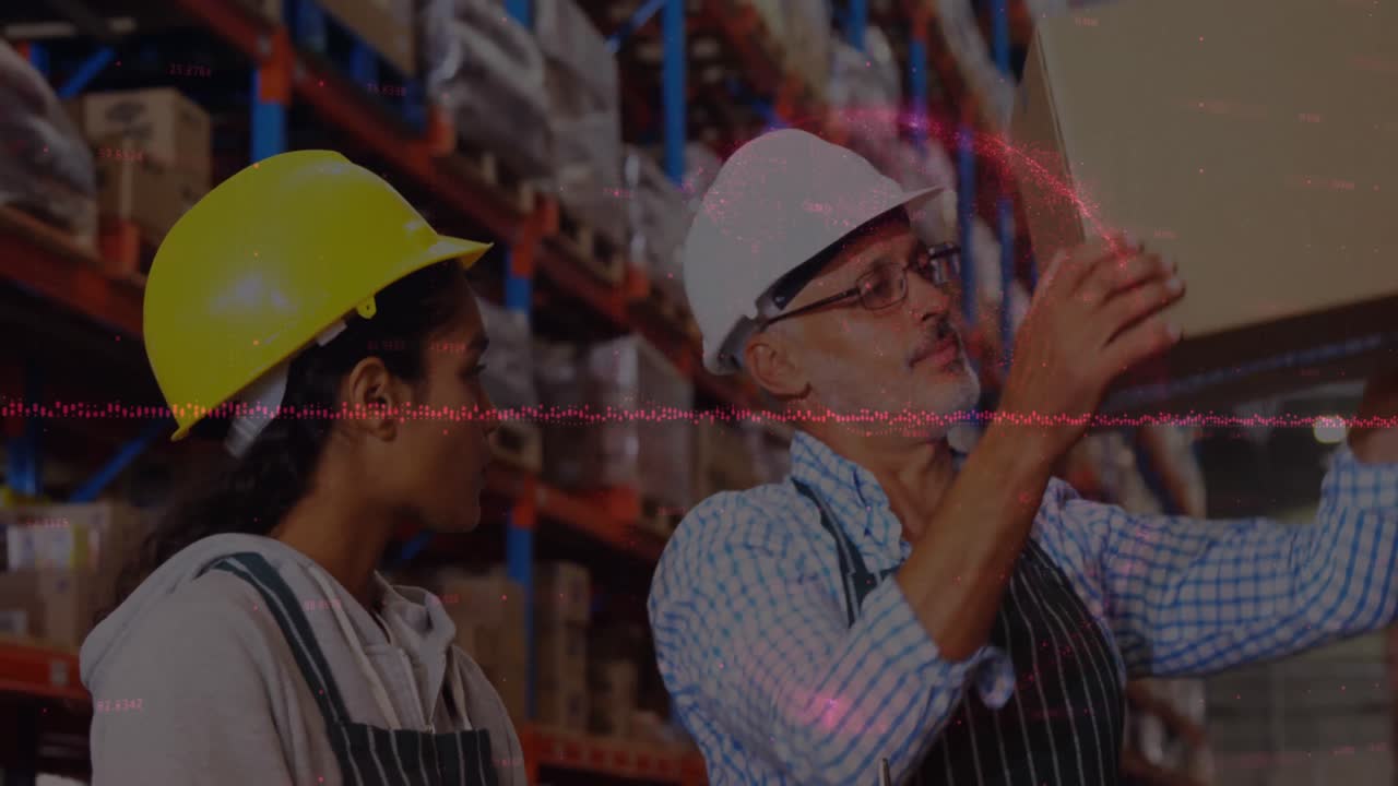 animación del procesamiento de datos financieros sobre diversos trabajadores en el almacén