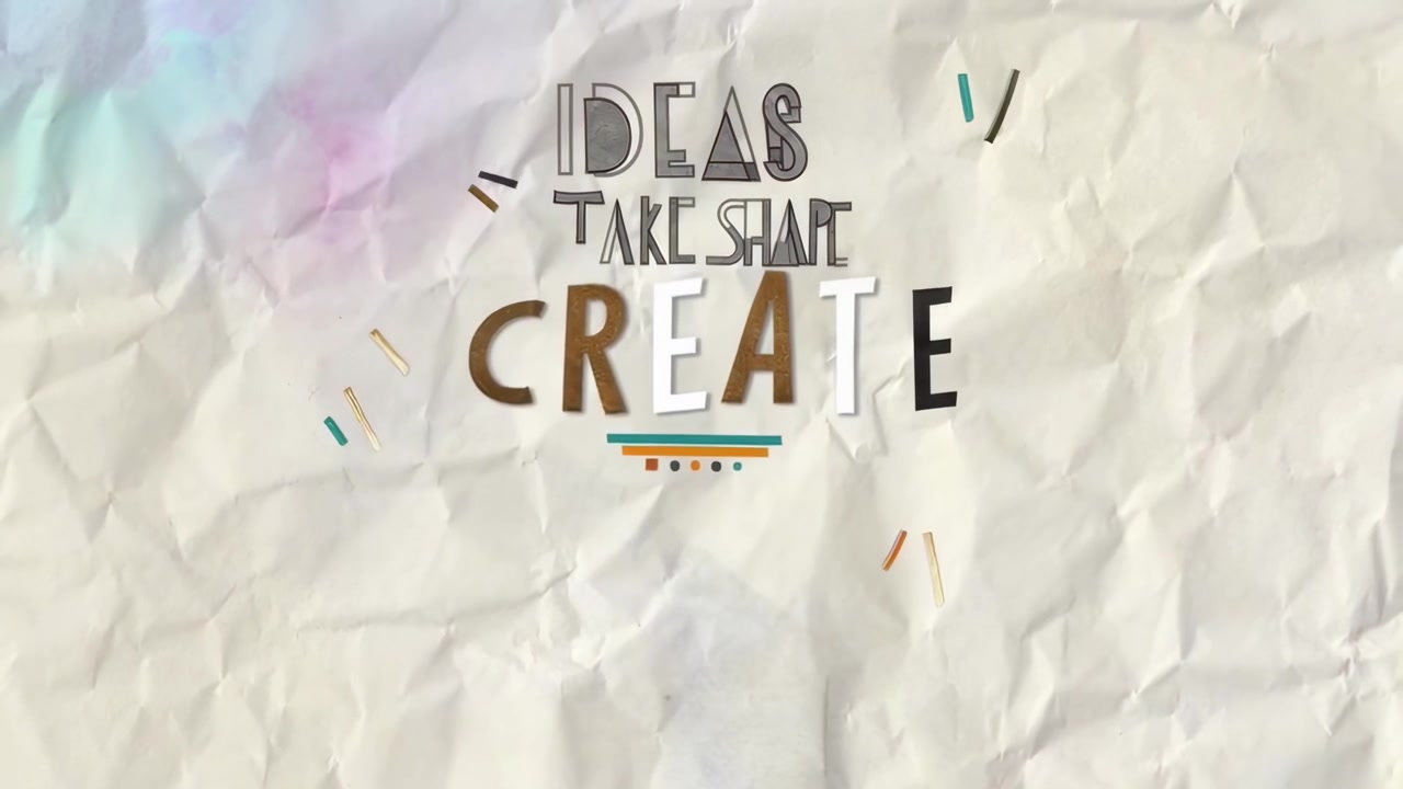 Le idee prendono forma e si creano su carta stropicciata con accenti acquerello