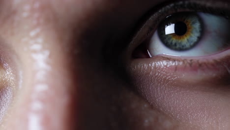 primer plano de los ojos