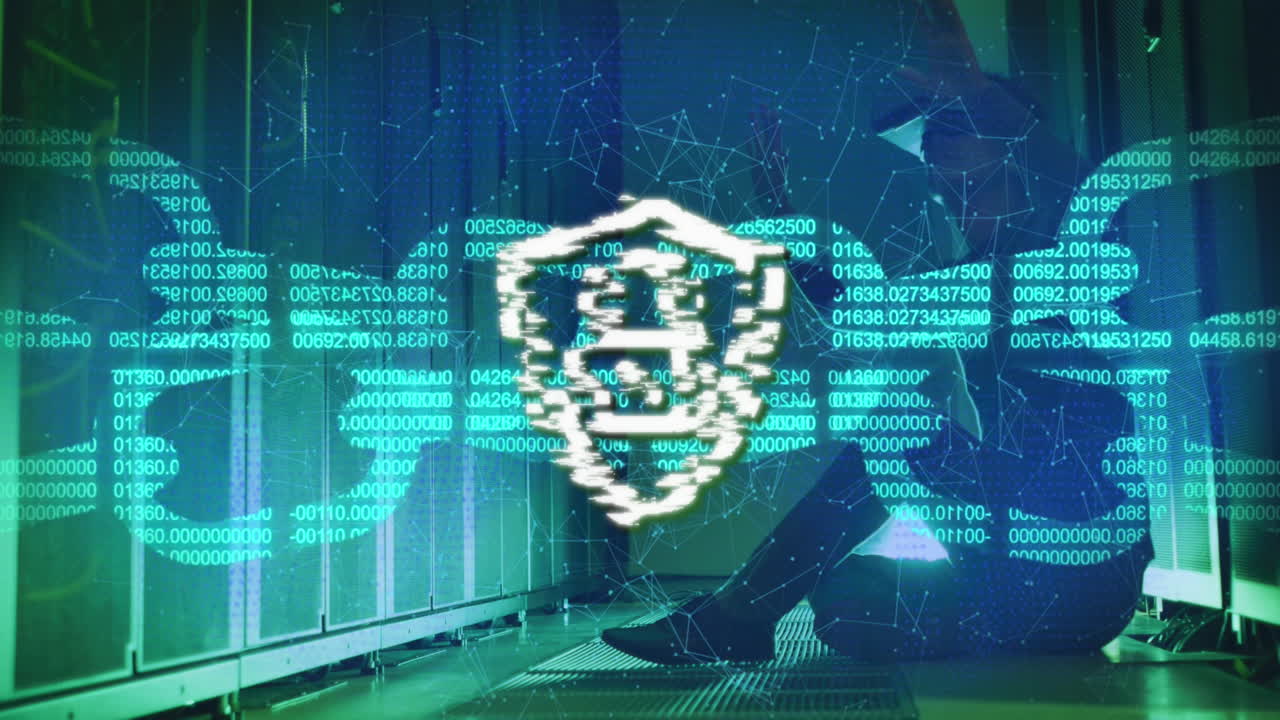 animación de candado sobre hombre caucásico con auriculares vr en la sala del servidor