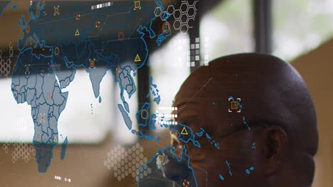 Animación-Del-Procesamiento-De-Datos-Y-Mapa-Mundial-Sobre-El-Empresario-Afroamericano