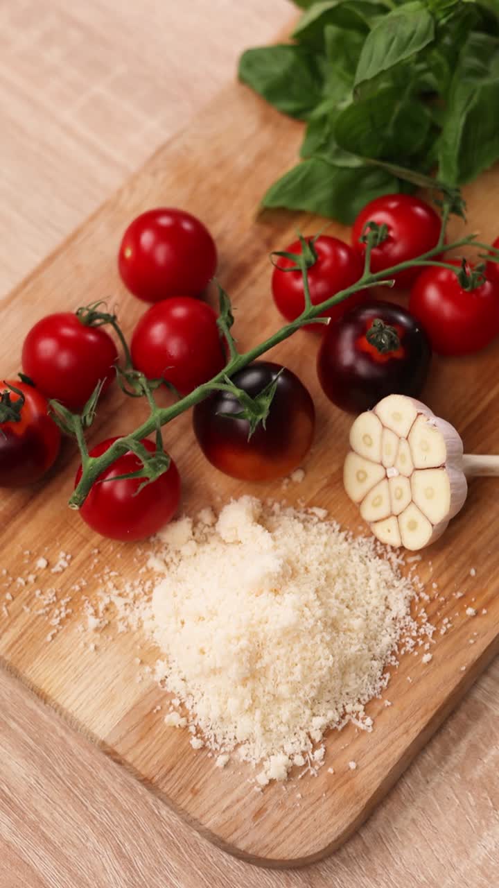 ingredientes para un plato de pizza o pasta