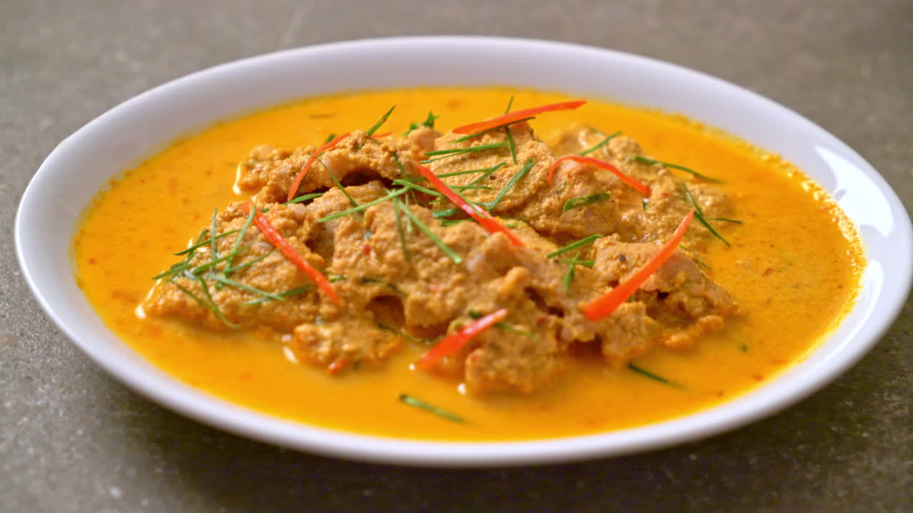 kit de comida tailandesa curry panang con cerdo - estilo de comida tailandesa