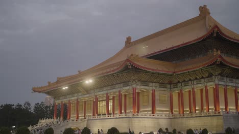 Teatro-Nacional-En-La-Plaza-De-La-Libertad,-Taipei-02