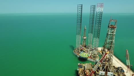 complaint towers on an oil platform in mexico.